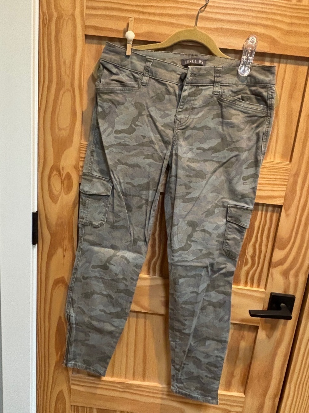 Camo Level 99 crop pants